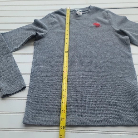Abercrombie Kids Top Boys Gray Red Muscle Waffle Pullover Logo Youth Fitted XL - Picture 3 of 8